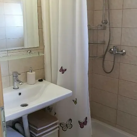 Rose Apartment